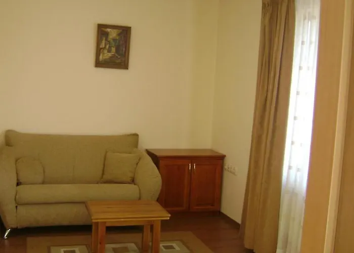 Konukevi Bella Vista 3*