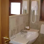 Πανσιόν Bella Vista 3*