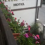 Bella Vista Πανσιόν